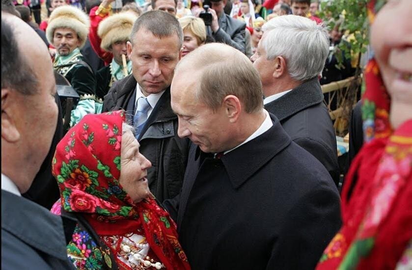 Почему пенсионеры голосуют за Путина?