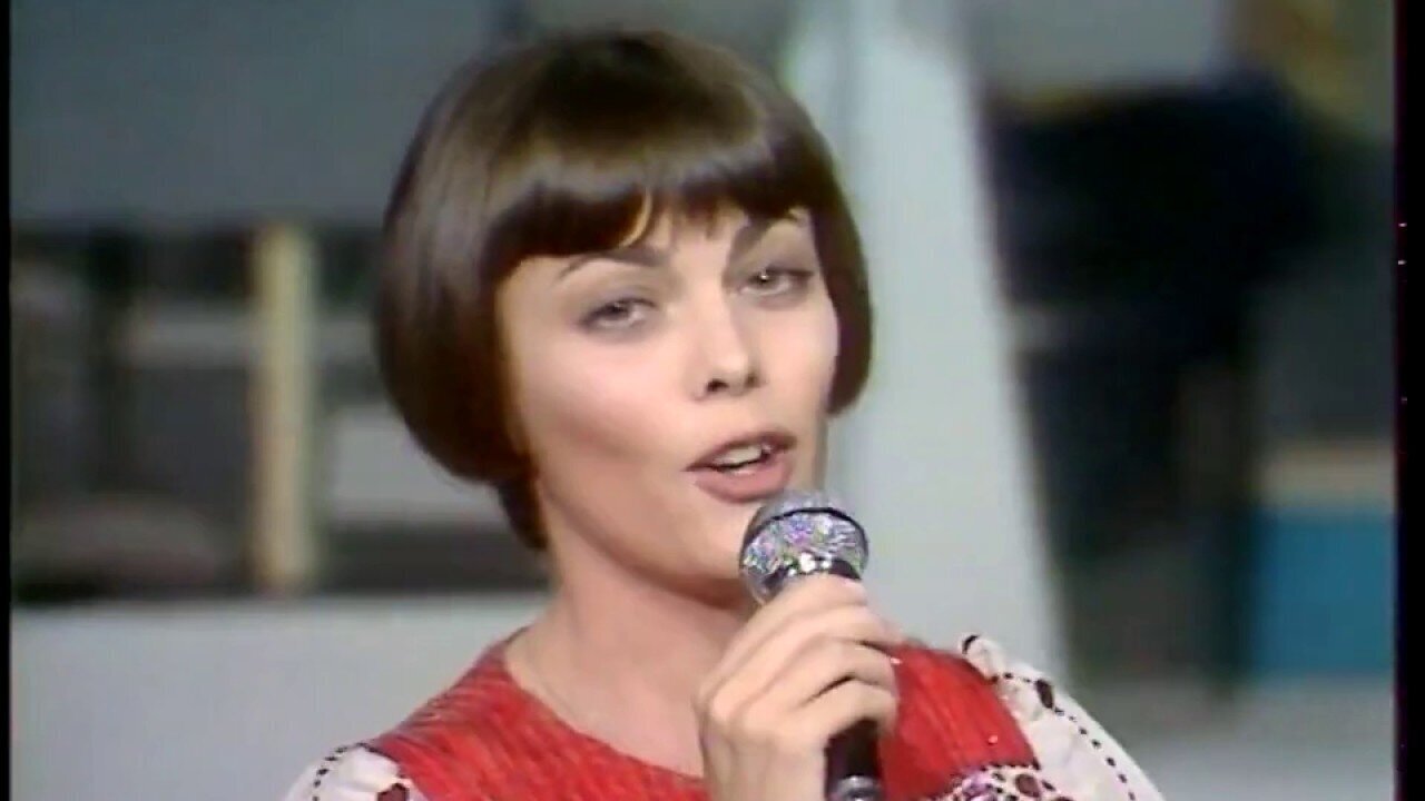 из детства: Mireille Mathieu Pardonne moi 1970