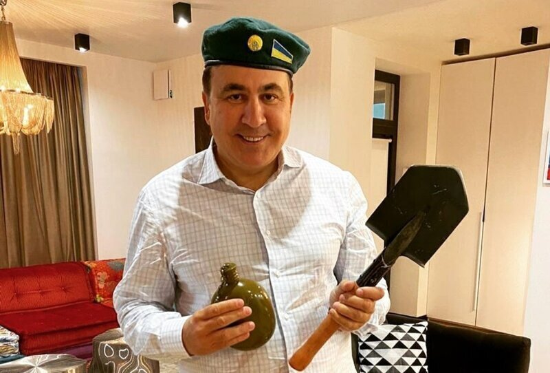 Саакашвили отпраздновал российский день пограничника