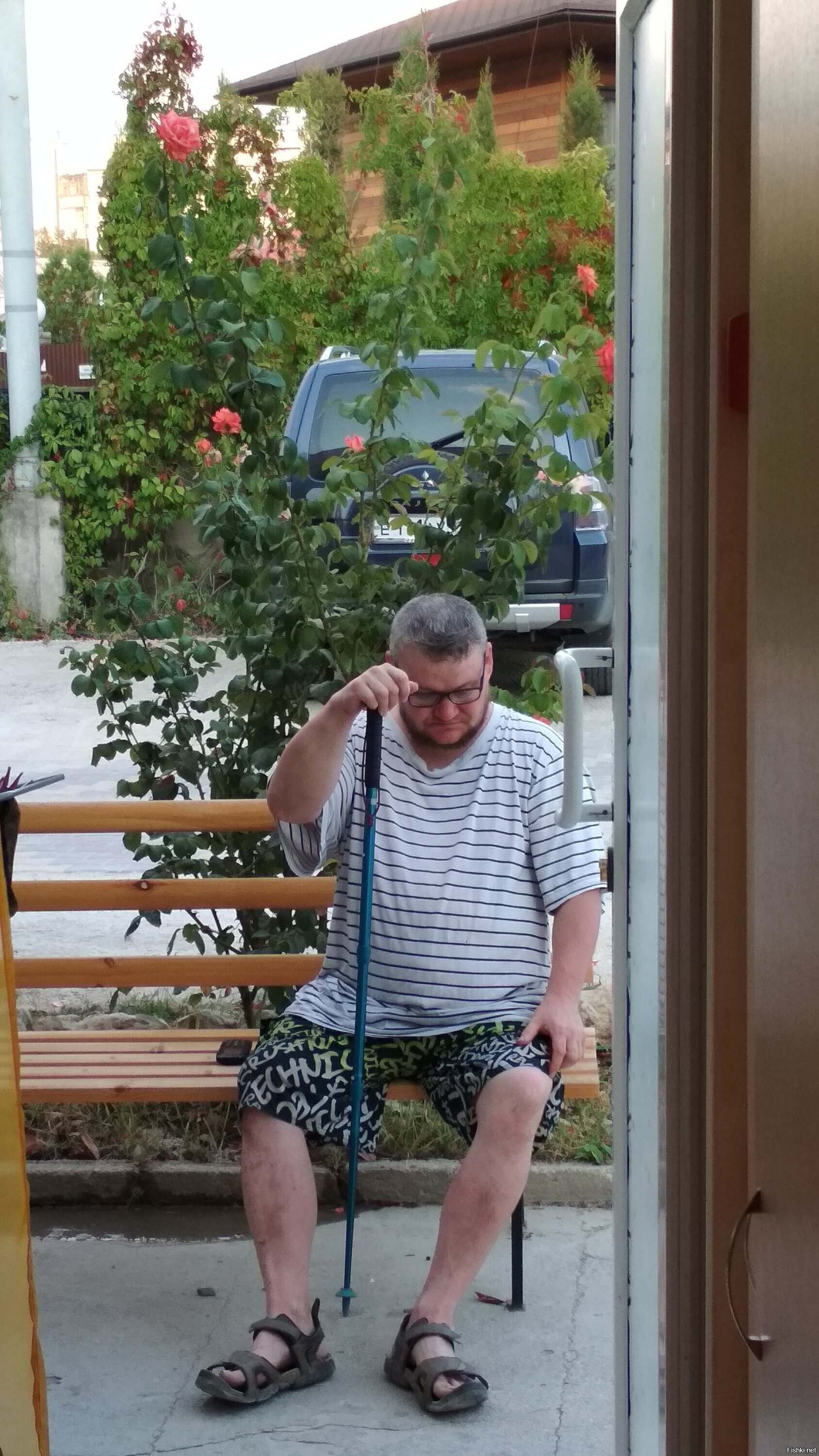 А это я, сижу в городе-герое Севастополе и жалею подыхающую ногу, а ведь она ...
