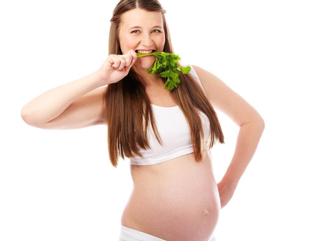 Правда ли, что беременным нельзя есть петрушку?