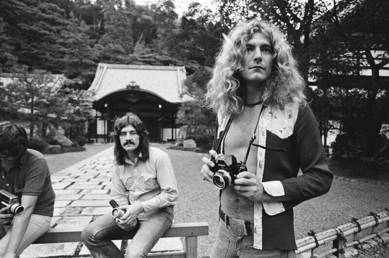 Фотографии «Led Zeppelin», «Queen» и других рок-звёзд, выступавших в Японии в 1970-80-х годах