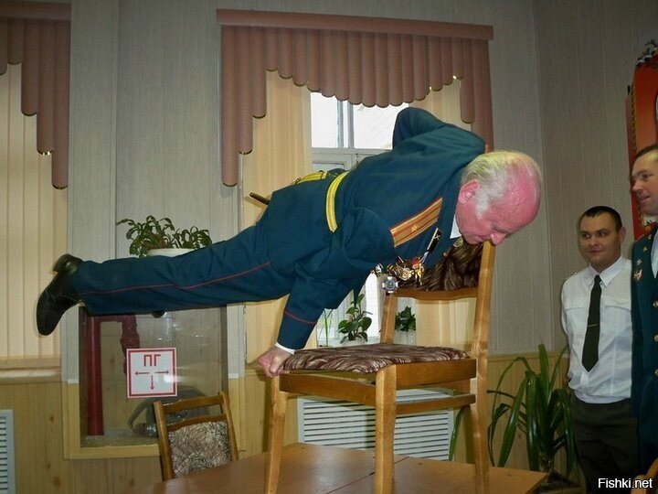 — Да,были люди в наше время,