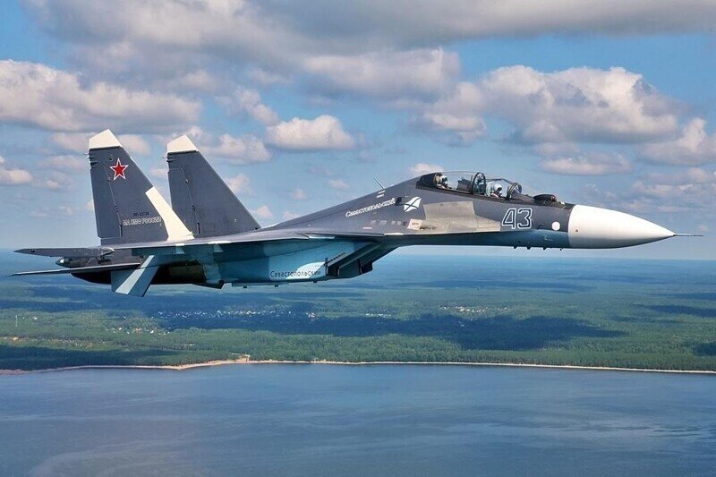 Российские ассы на Су-30 облапошили американских разведчиков над водами Чёрного Моря