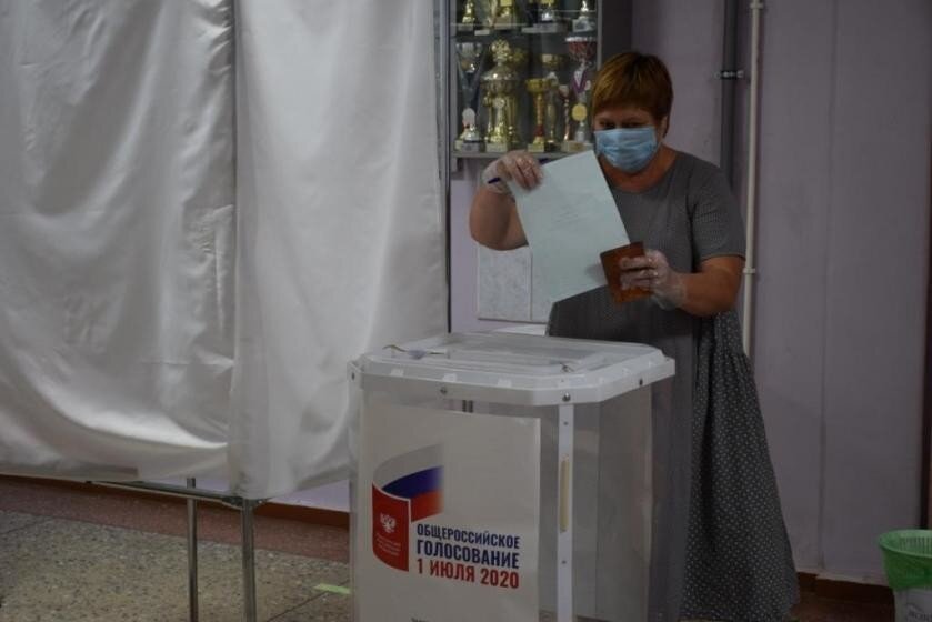 Россиянке, проголосовавшей три раза, грозит уголовная ответственность 