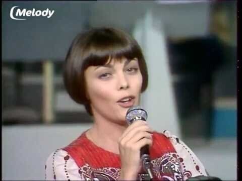 и реверанс французам: Mireille Mathieu - Pardonne moi (1970)