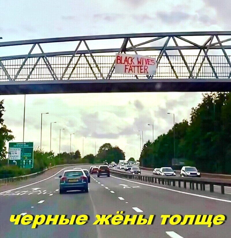 Встаём на колени перед стиралкой, попросим прощения, что стираем белые вещи отдельно от чёрных