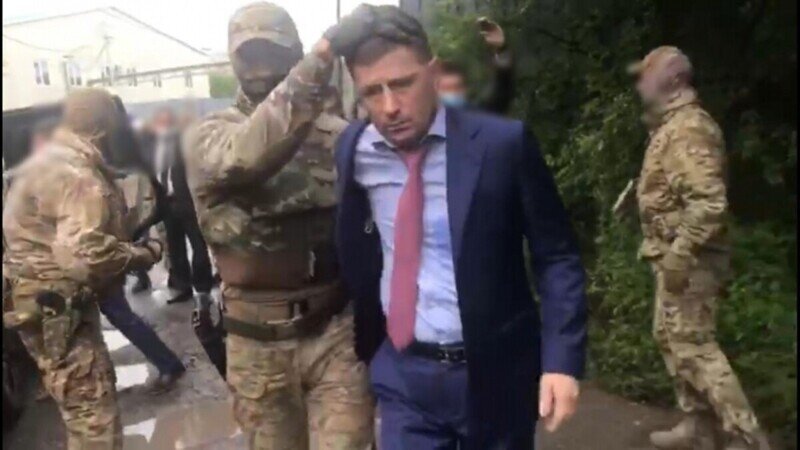 Губернатор Фургал задержан по подозрению в организации убийств