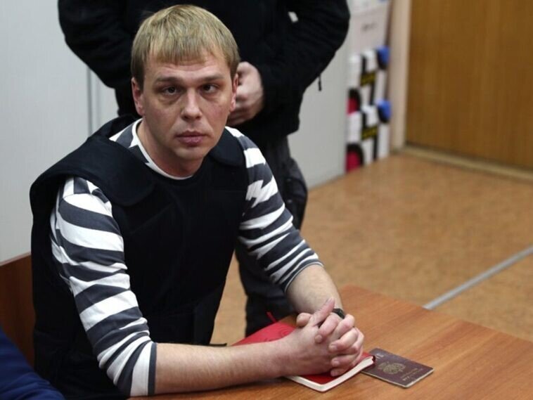 Пиндосская подстилка Навальный ворует контент у Ивана Голунова и госизменника Ивана Сафронова
