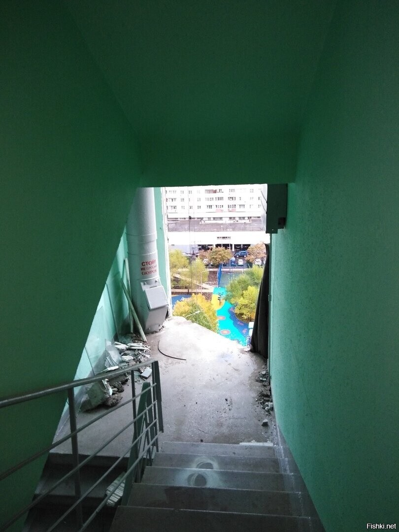 Зато не пахнет от мусора