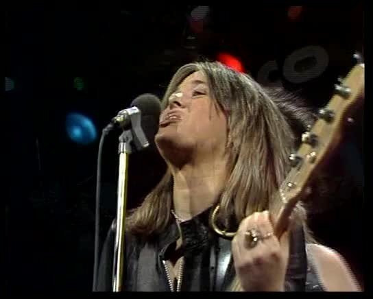 Suzi Quatro - 48 Crash