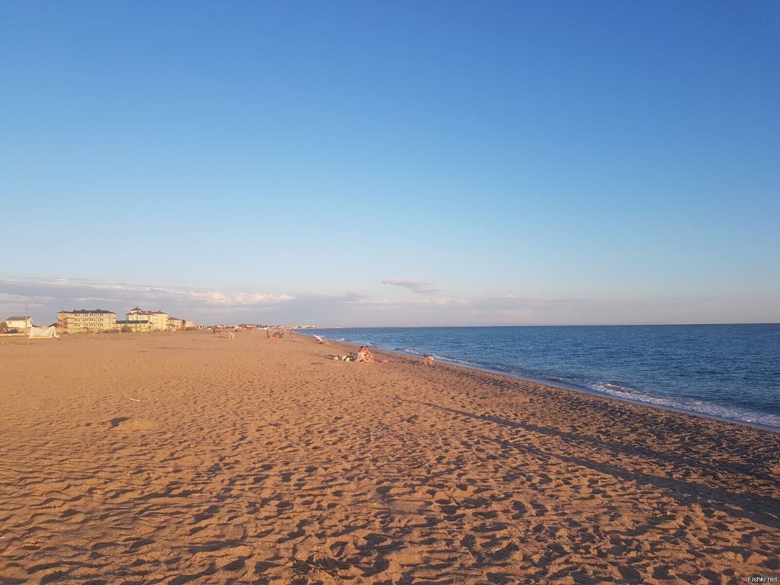 младший с моря прислал, вода +25