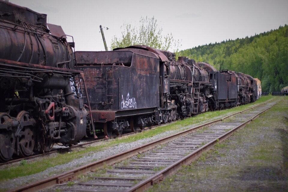 Кладбище паровозов и как утилизируют старые поезда
