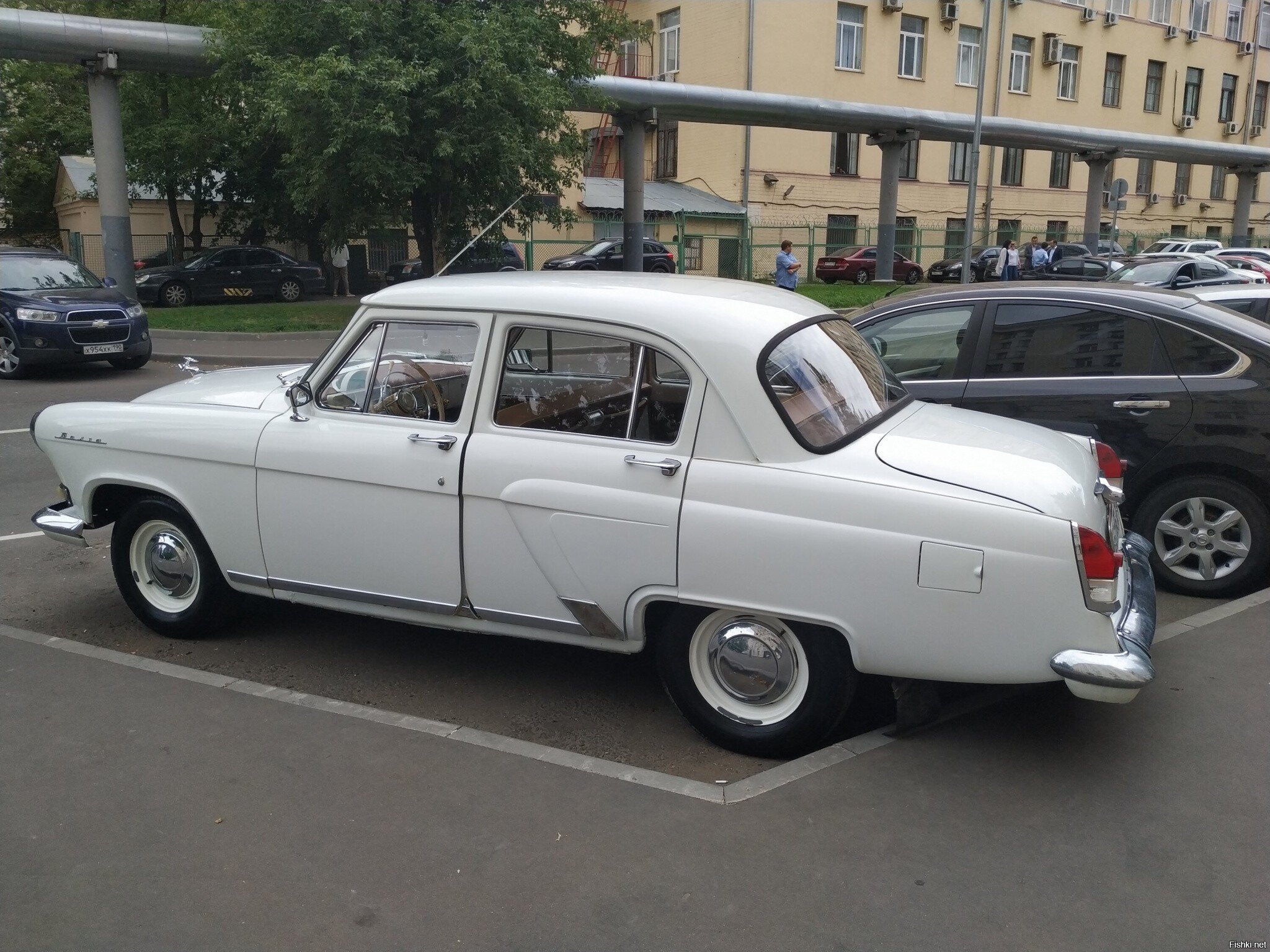 Возле работы