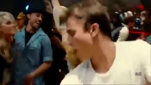 А теперь танцы 