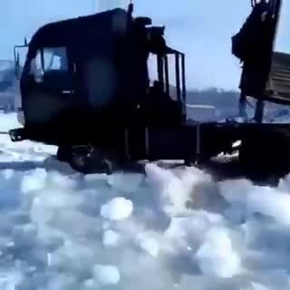 «Урал « за собой ещё и «КАМАЗ» тащит