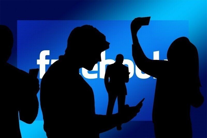 Зато СМИ РФ заблокированы: Facebook* из-за своей цензуры превратился в отвратительную помойку