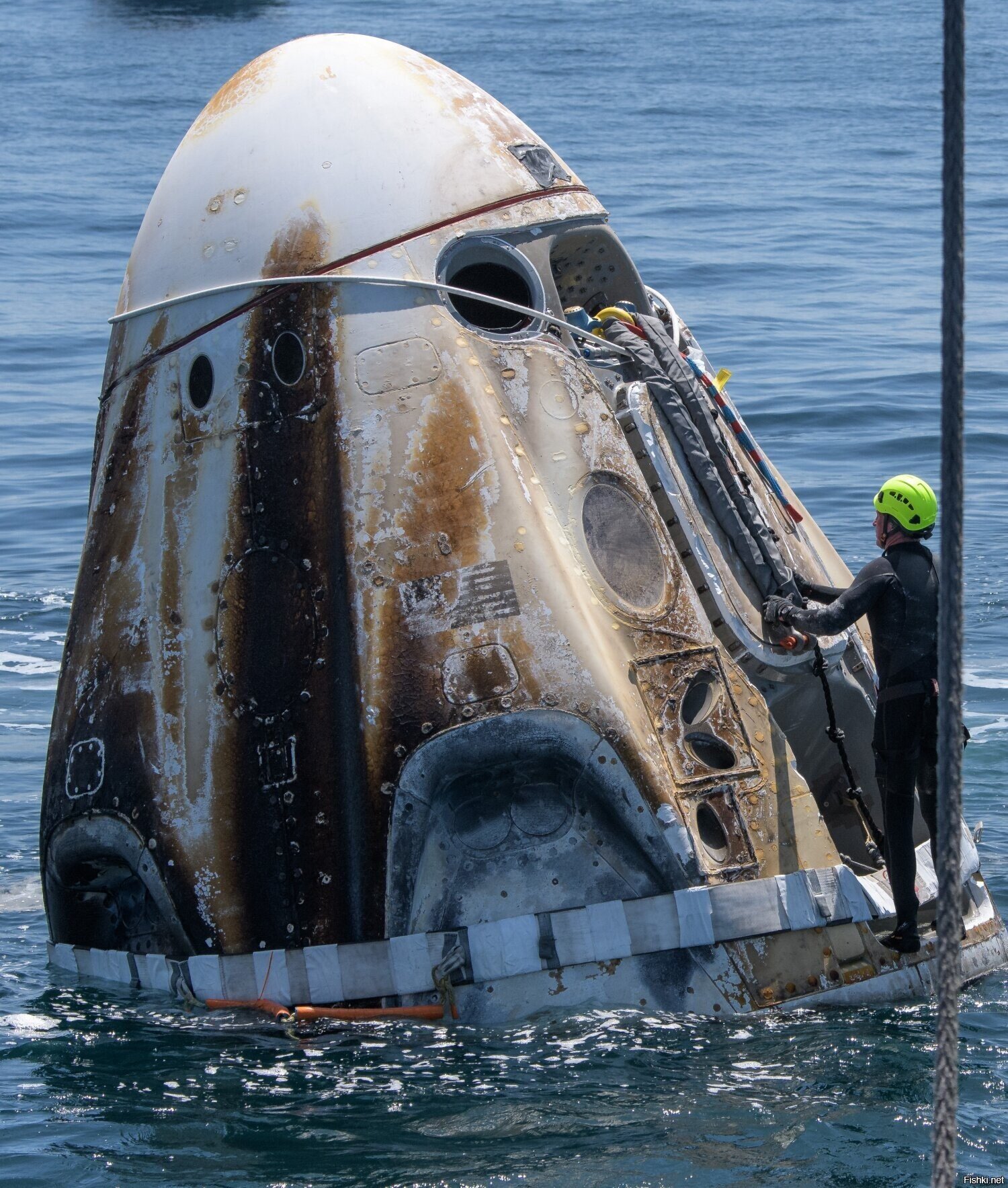 Спускаемый аппарат SpaceX Crew Dragon