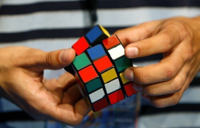 Как собрать кубик Рубика 3х3. Самая легкая схема для начинающих