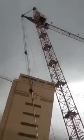 Падение башенных кранов. Тюмень