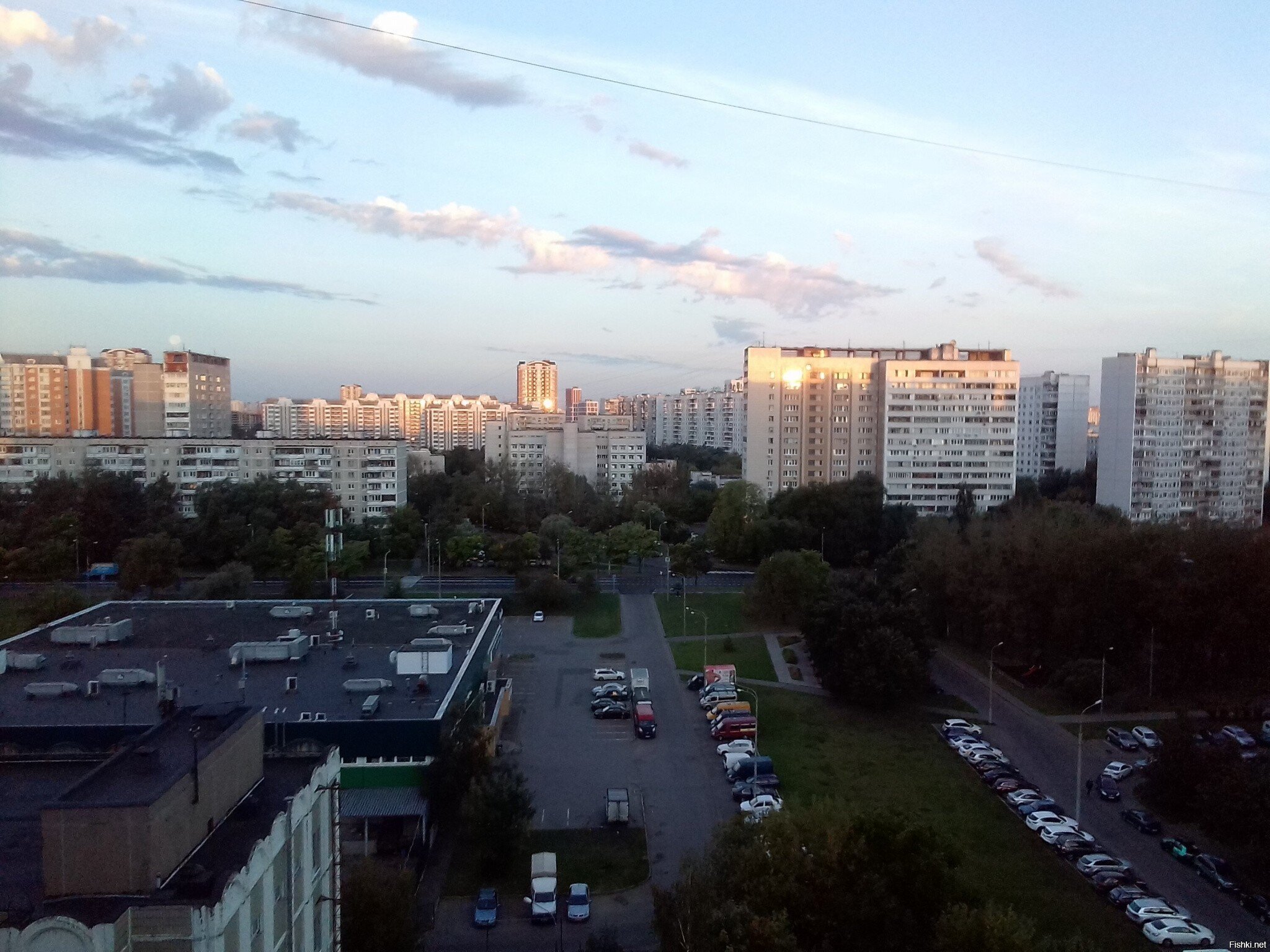 Сейчас из окна