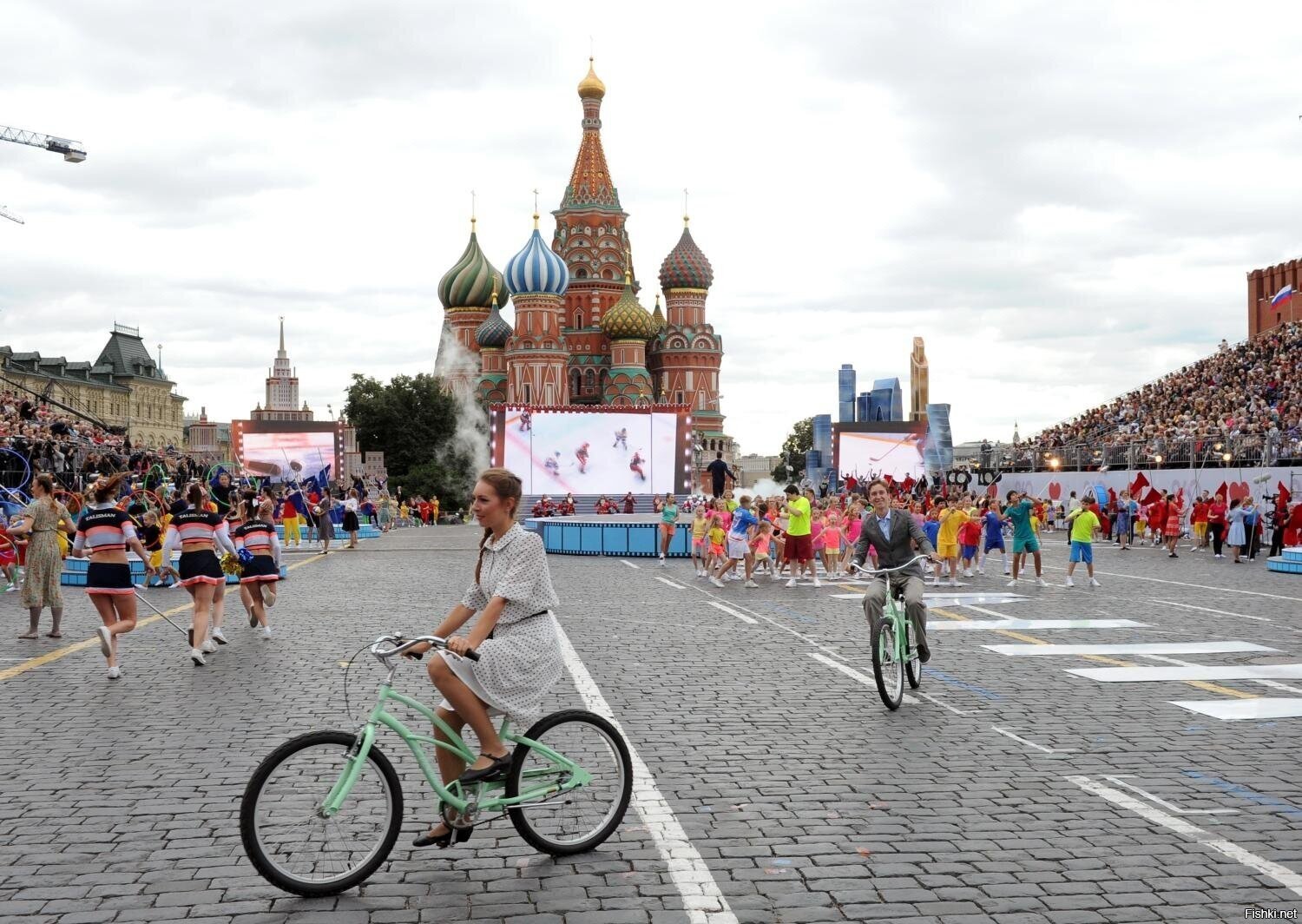 Поздравляю москвичей с Днём Города Москва