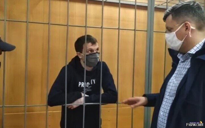 по закону о запрете АУЕ:  Коля, в 2011 году, когда ему было 17 лет, открыл во...