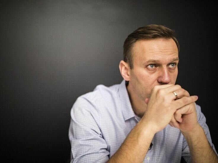 Шредер попросил власти ФРГ передать России всю информацию по Навальному