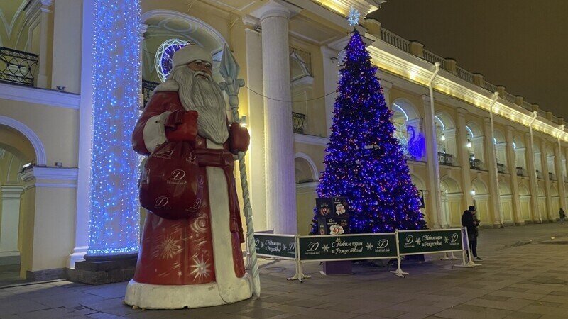 Туристы не поедут в Петербург, где КОВИД отменил Новый год
