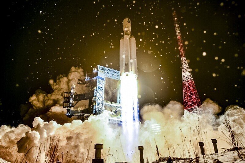 Эпичные кадры испытательного пуска ракеты-носителя «Ангара-А5»