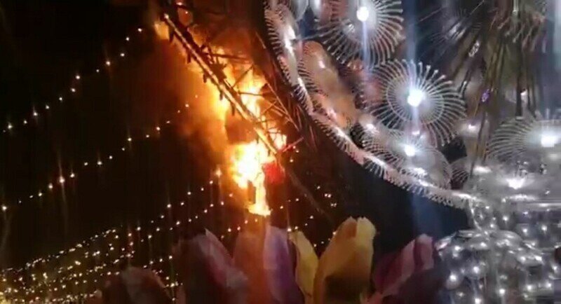 В Киеве при открытии загорелась главная ёлка страны