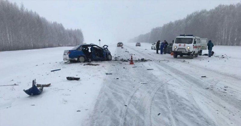 Авария дня. Смертельное ДТП во время снегопада в Башкирии