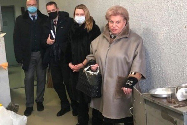 Омбудсменша в BURBERRY