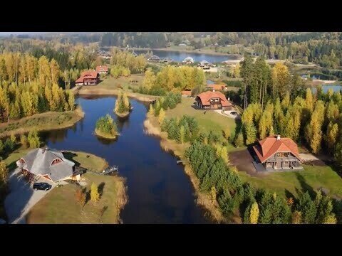 Латвийская деревня, построенная миллионером