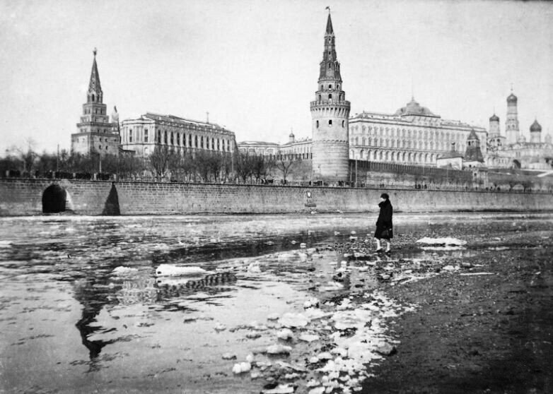 Один Ильич и три Сталинодара: четыре попытки переименовать Москву
