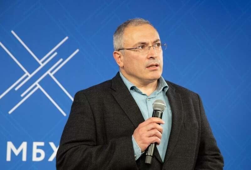 Писаки Ходорковского проигрывают «Спутнику V: в ход идёт уже топорный кликбейт