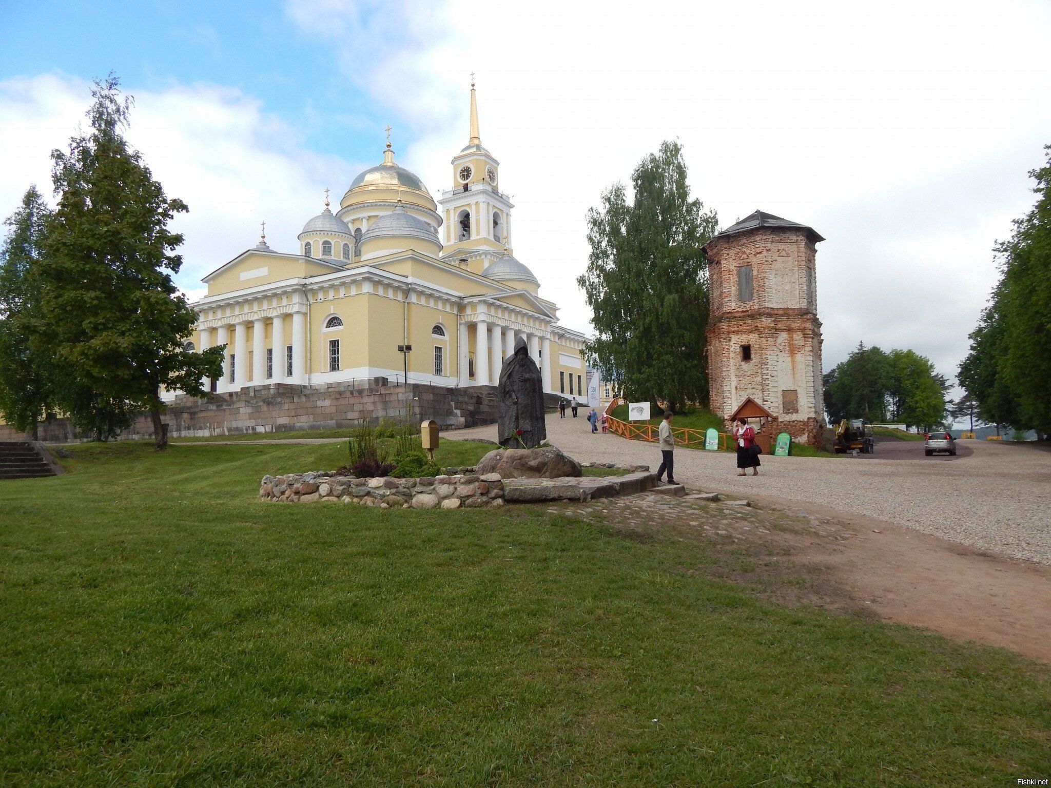 Нило-Столобенская обитель и Селигер