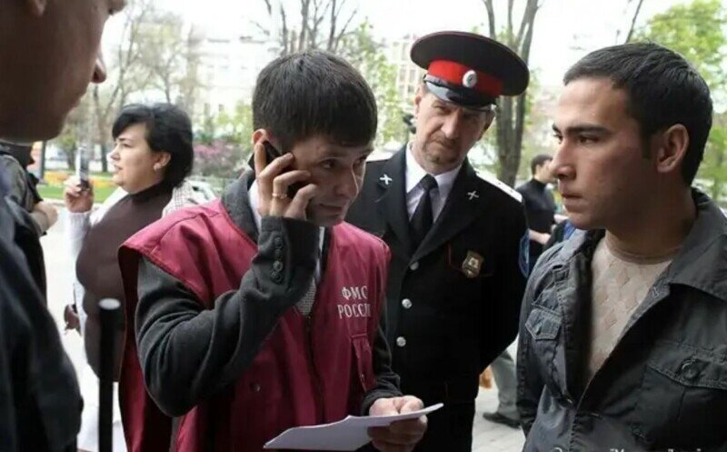 Поддержка Навального иностранными студентам закончилась депортацией из России