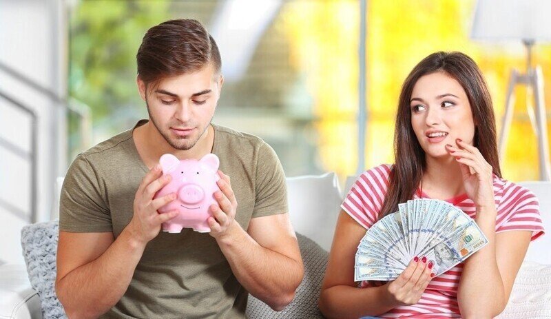 Сколько должна зарабатывать женщина, чтобы содержать мужа?