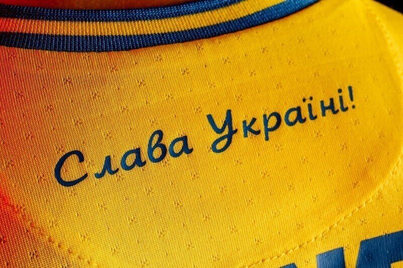 Нацистский клич на форме сборной Украины. Крым на футбольной форме – украинская само-обманка