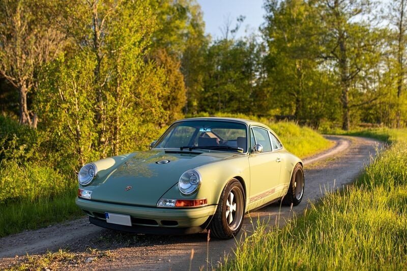 Прекрасный рестомод Singer “Brooklyn Commission” Porsche 911