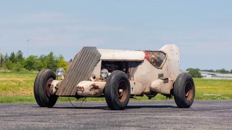 Необычный Chevrolet 1933 года был первым автомобилем, созданным дизайнером Tucker 48