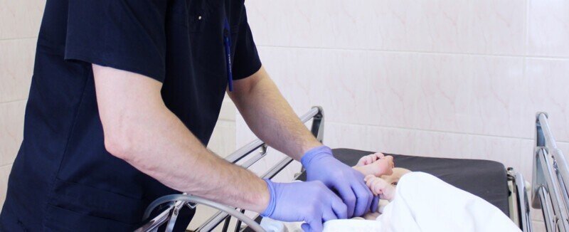 Хирурги московской больницы имени Сперанского спасли ребенка с шайбой для гайки в пищеводе