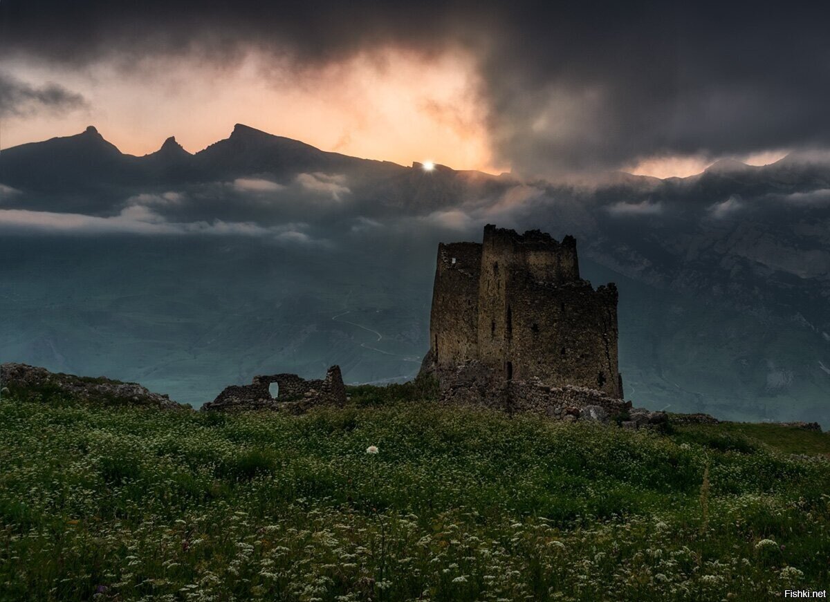 Замок Фрегат, Осетия
