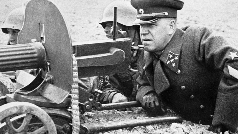 Хватит лапать грязными руками память Жукова