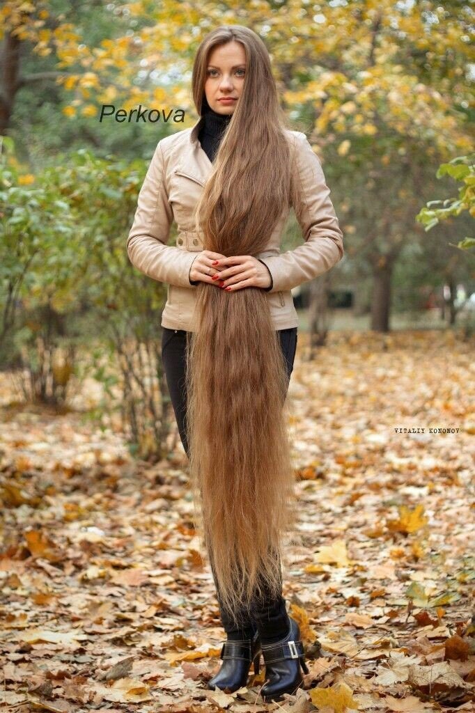 Жительница Украины обрела мировую славу из-за длинных волос