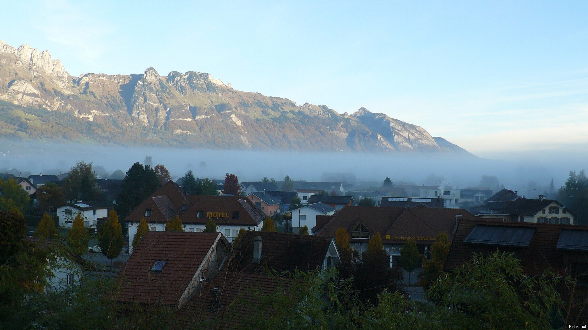 Schweiz, городок Букс, сосед Лихтенштайна