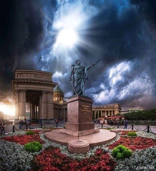 памятник М