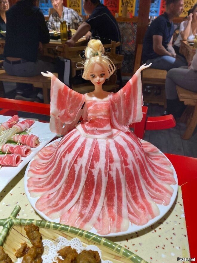Мясо Барби в китайском ресторане Hot Pot