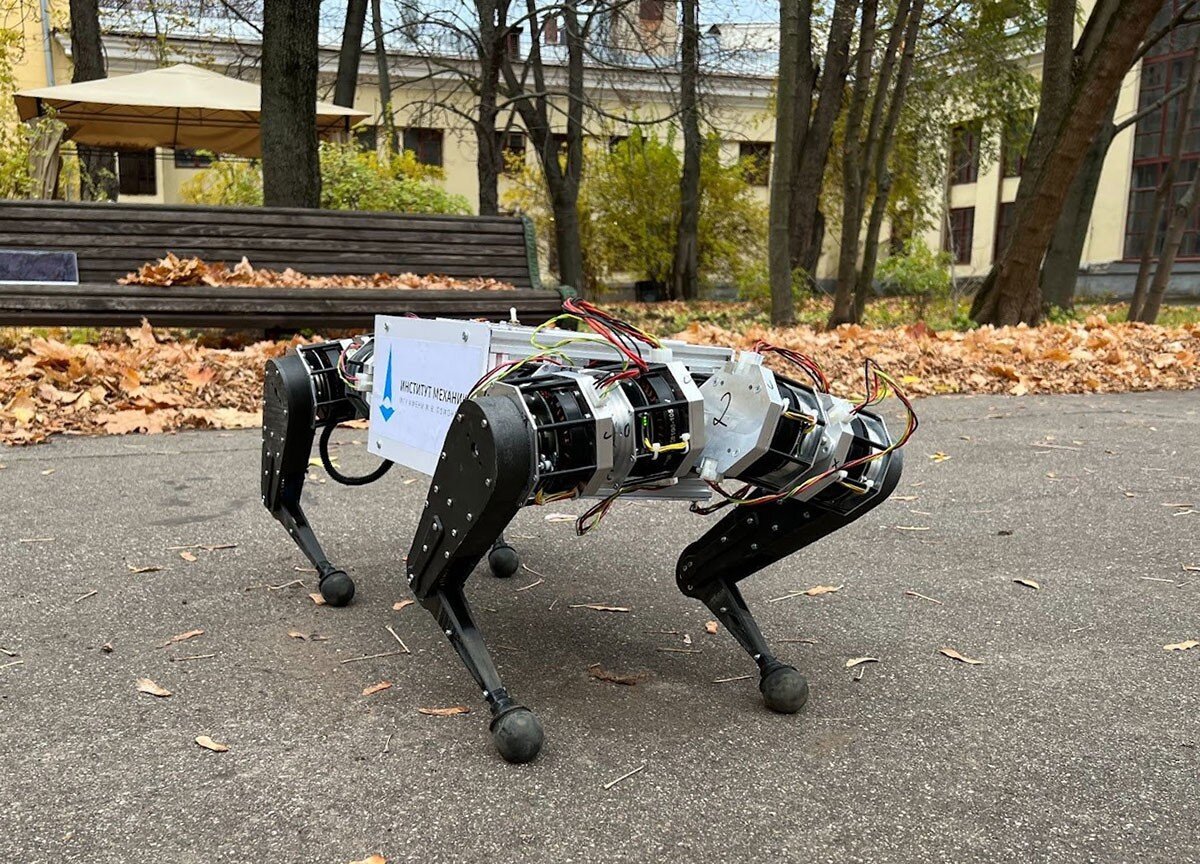 Почти собака: в России создали четвероногого робота